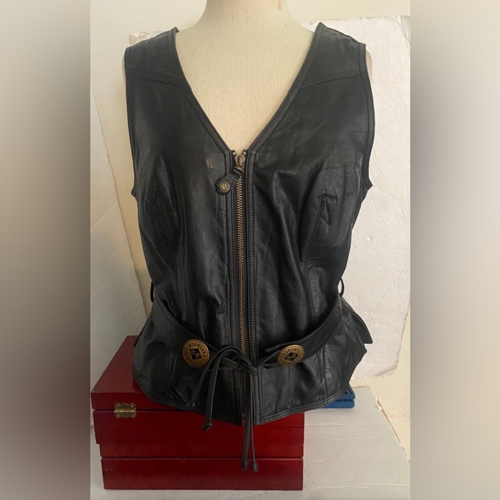 Harley Davidson Scoop Neck Belted Large Leather Vest